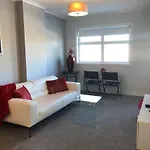 Amicable, Cozy, High Speed Internet, Sleeps 2 Riverview Downtown Apartment